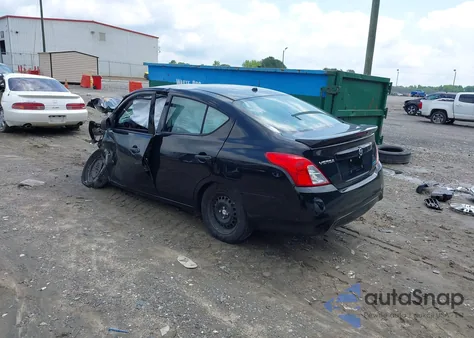 2015 Nissan Versa 1.6 S+ из США, поврежденный, VIN 3N1CN7AP7FL835711